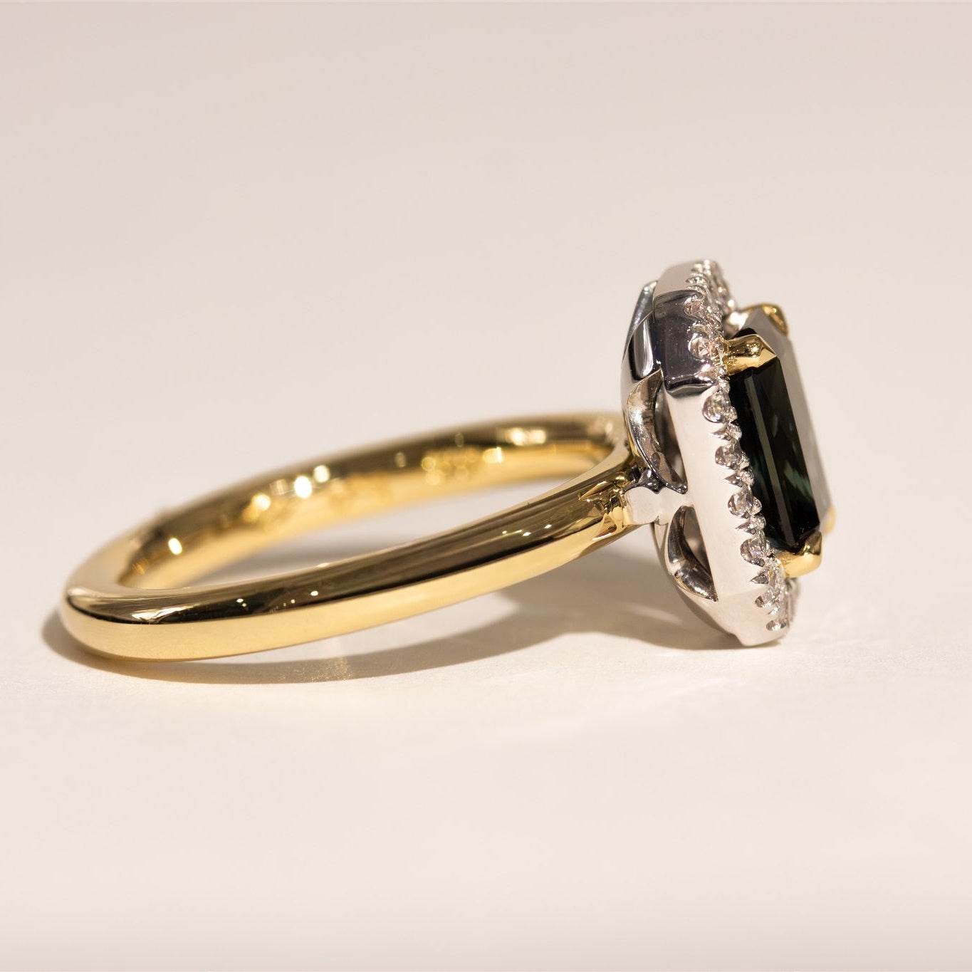 2.44ct Australian Sapphire Diamond 18ct Engagement Ring - SARI