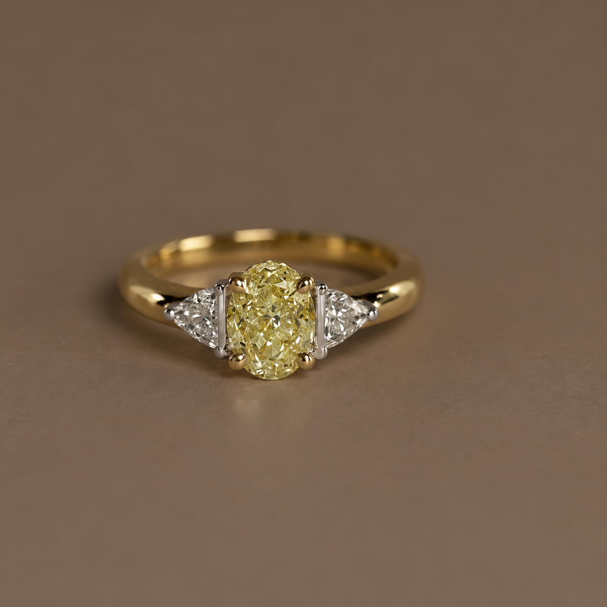 1.41ct OVAL FANCY YELLOW DIAMOND RING IN 18CT GOLD - SOLEIL