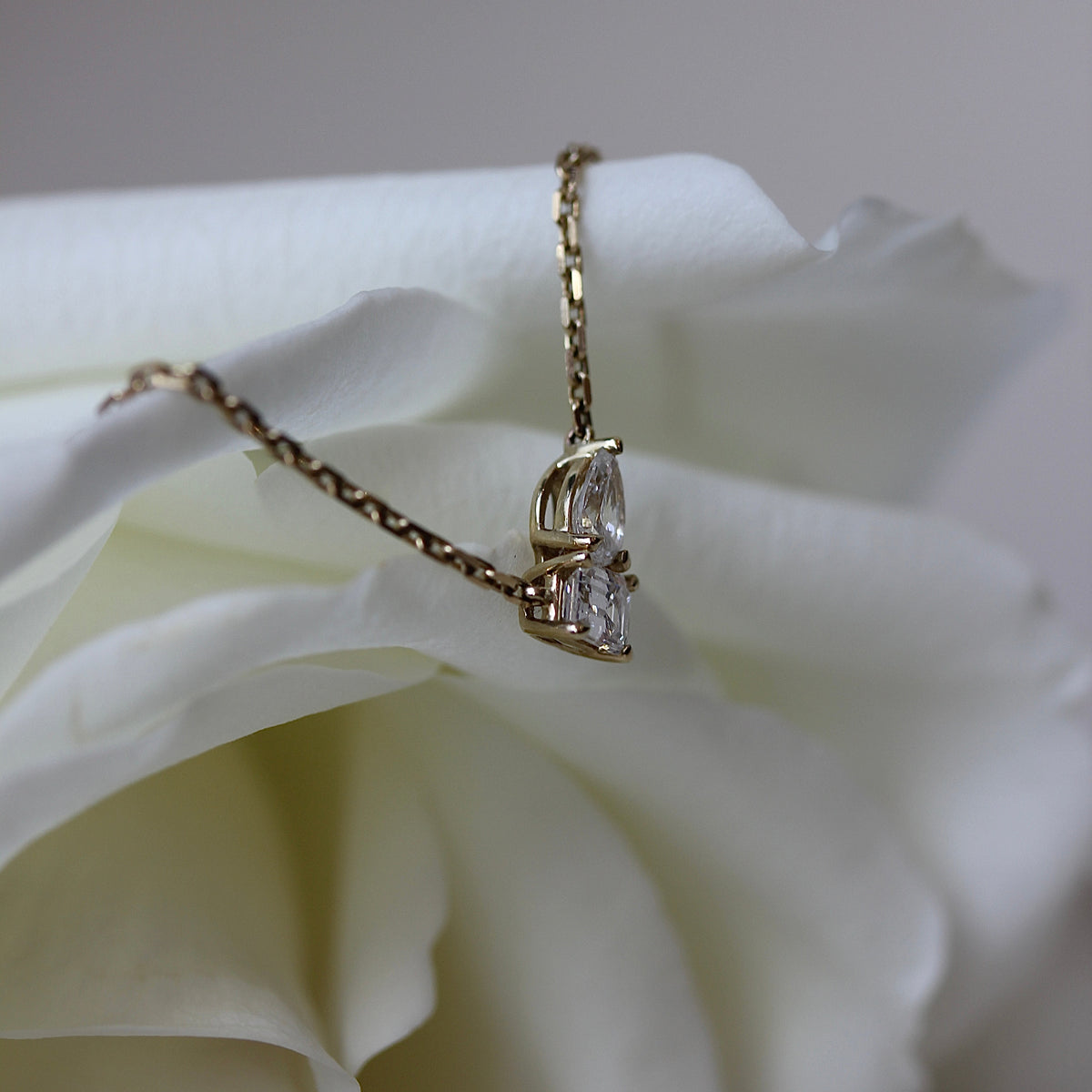 9CT YELLOW GOLD TOI ET MOI NATURAL DIAMOND NECKLACE