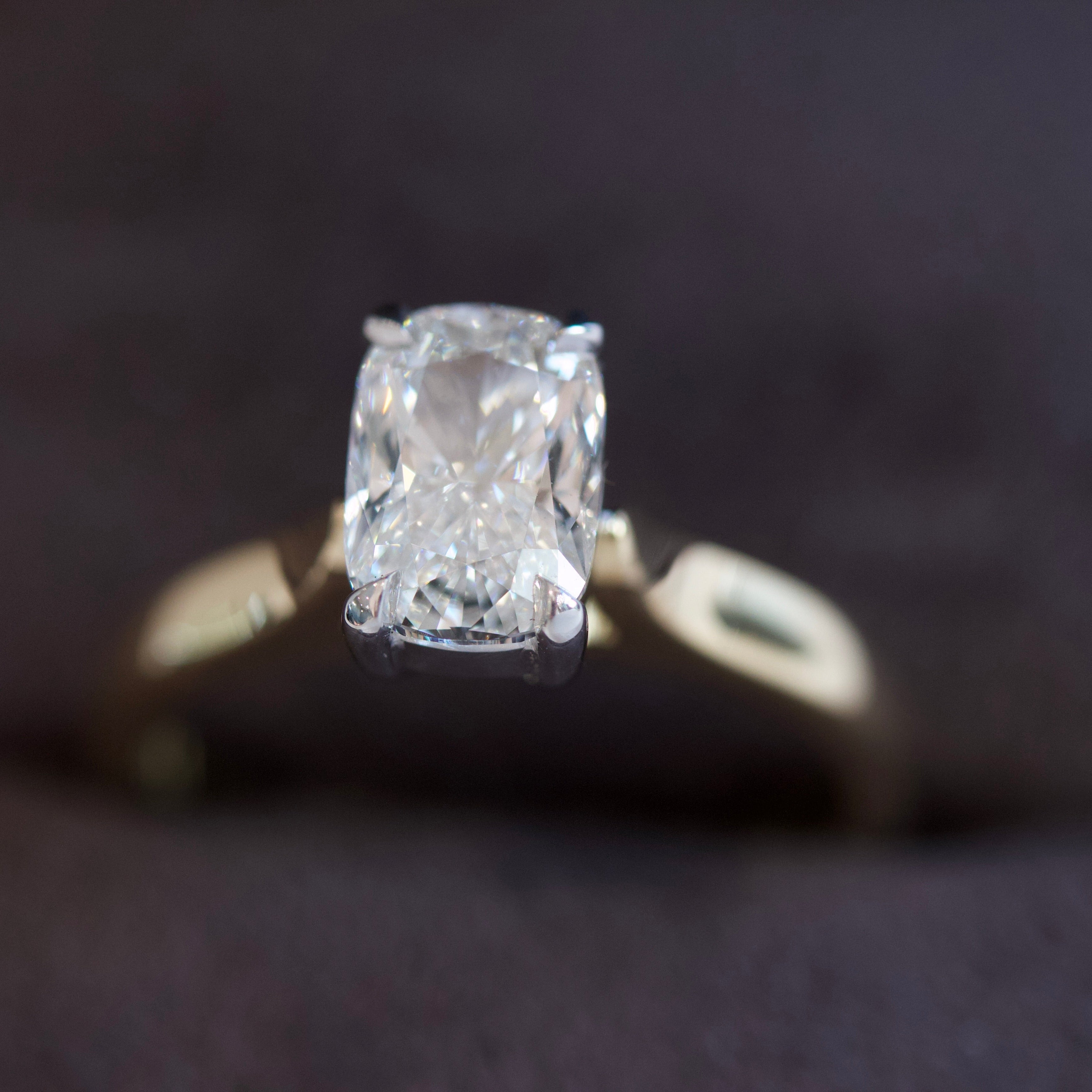 18ct gold 1.53ct elongated cushion cut Solitaire diamond ring - Kate