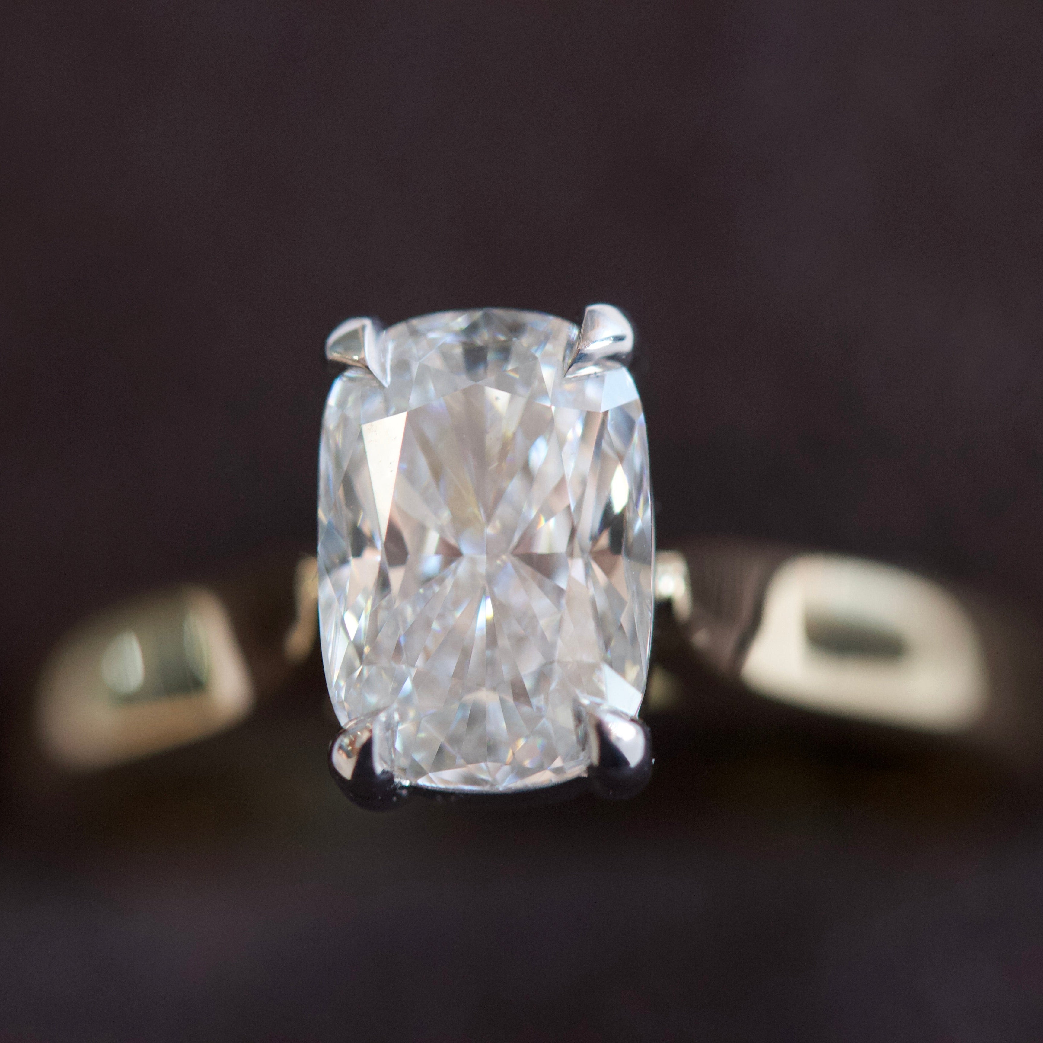 18ct gold 1.53ct elongated cushion cut Solitaire diamond ring - Kate