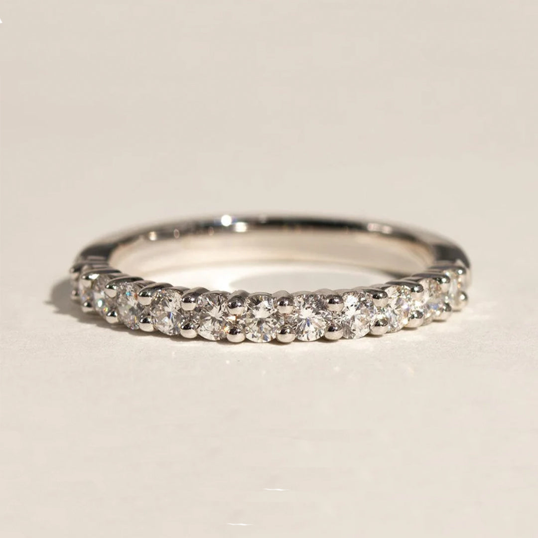 18ct Round brilliant cut Natural Diamond Band - NOVA